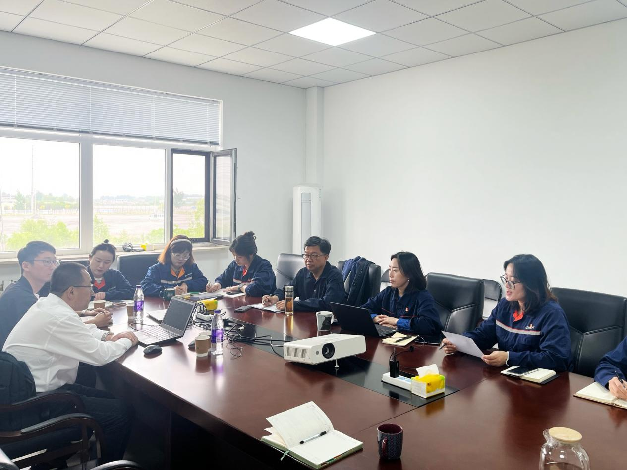 东北大学姜鑫教授一行应邀到访中钢热能院开展技术交流