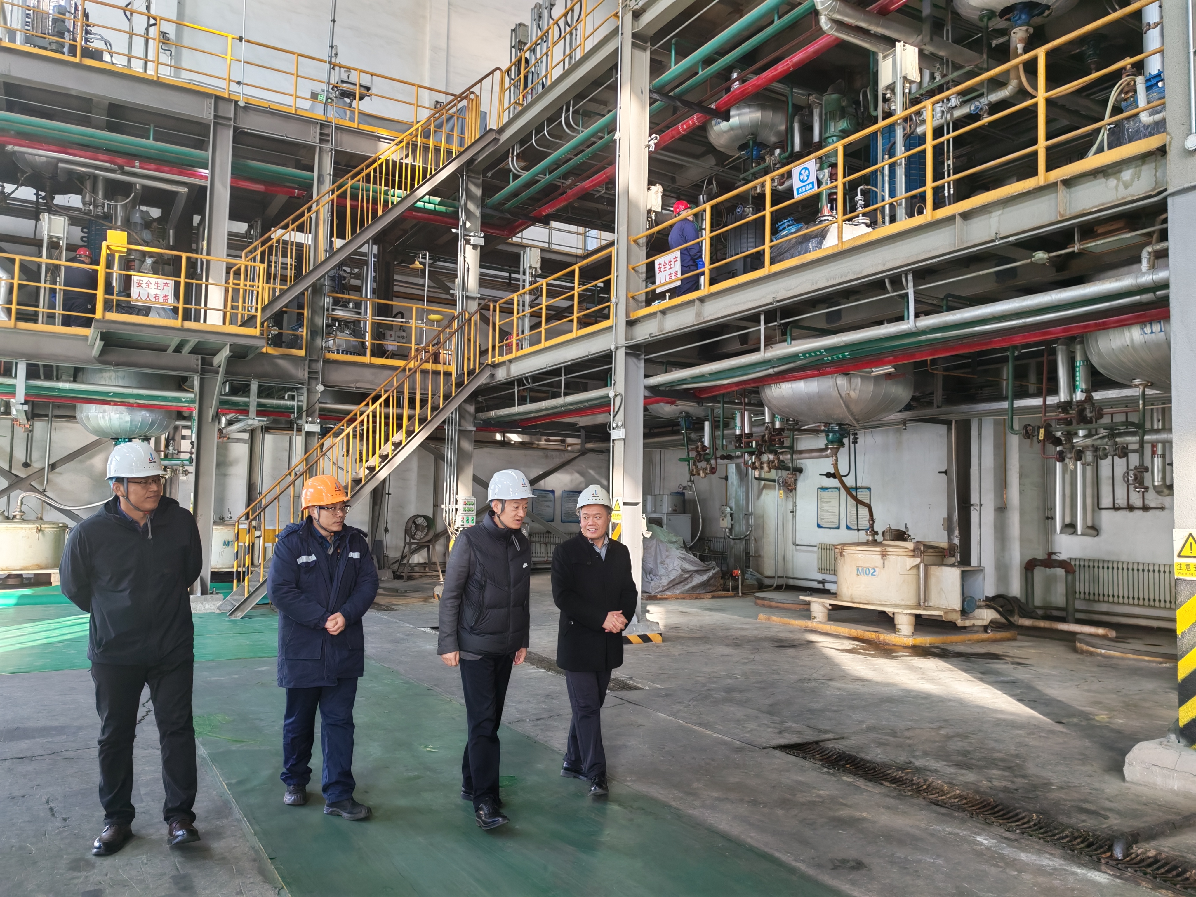 赵春阳到党建联系点中钢热能院调研指导工作