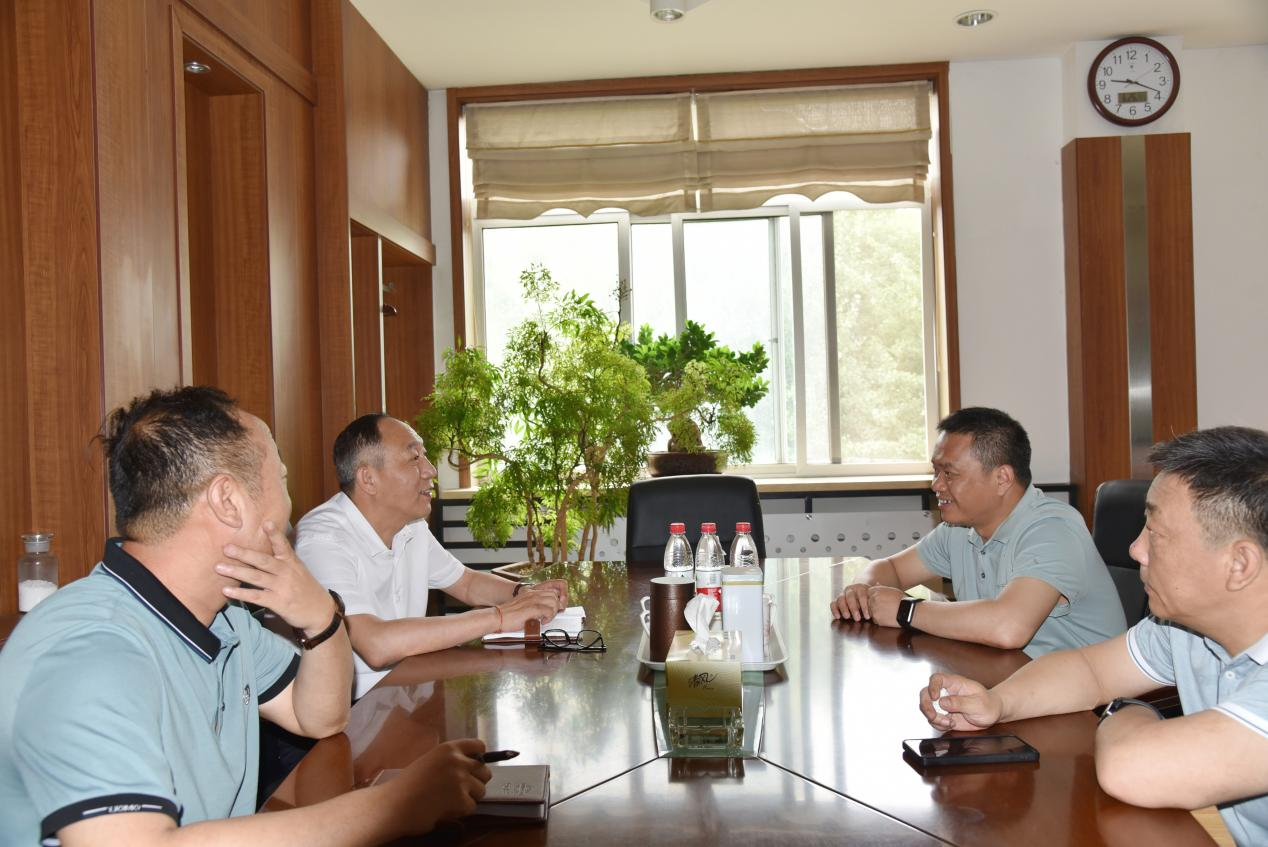 中化二建集团第四安装防腐工程有限公司一行莅临中钢热能院交流合作